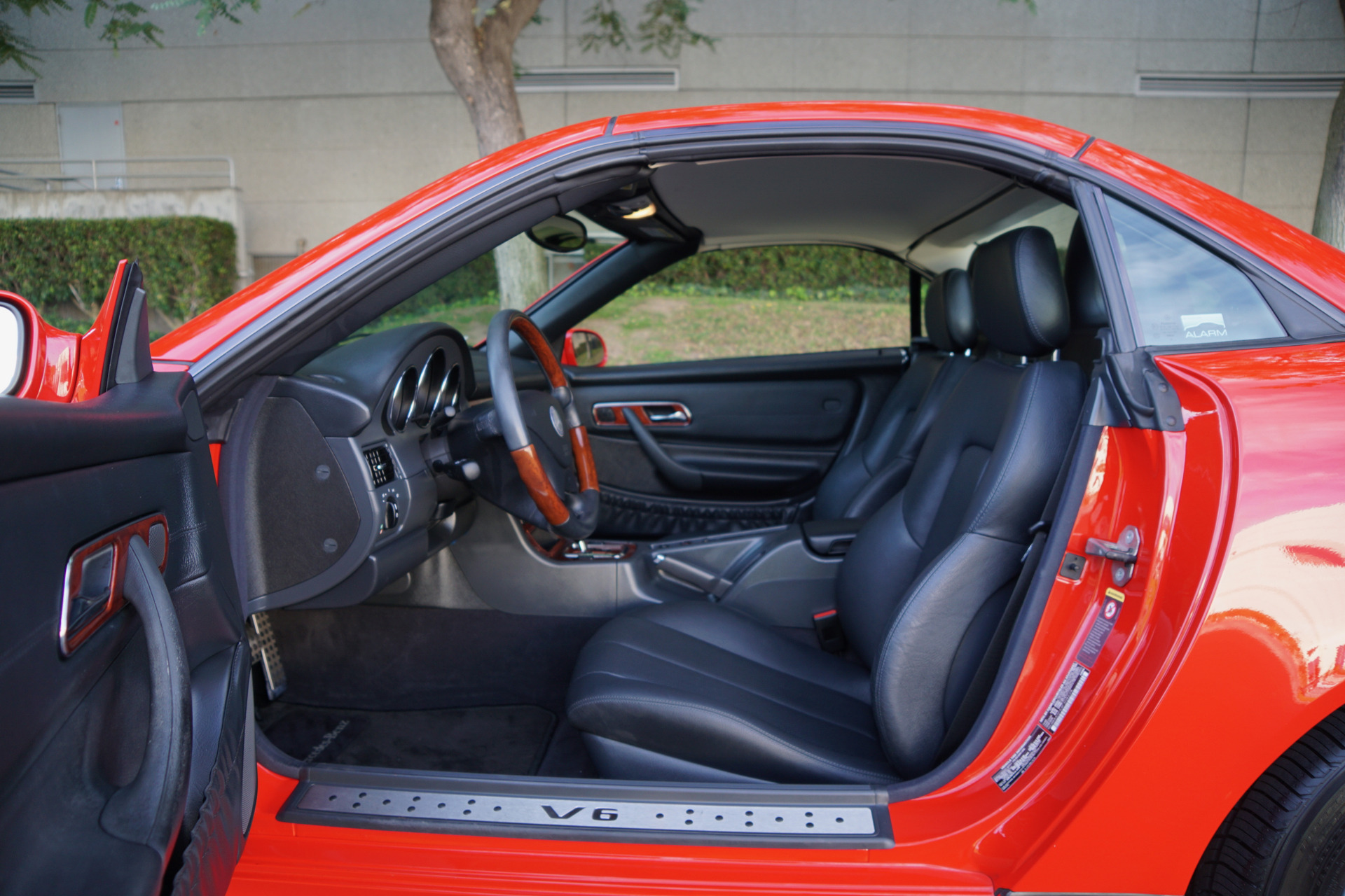 2004 Mercedes-Benz SLK320 - Plate 10