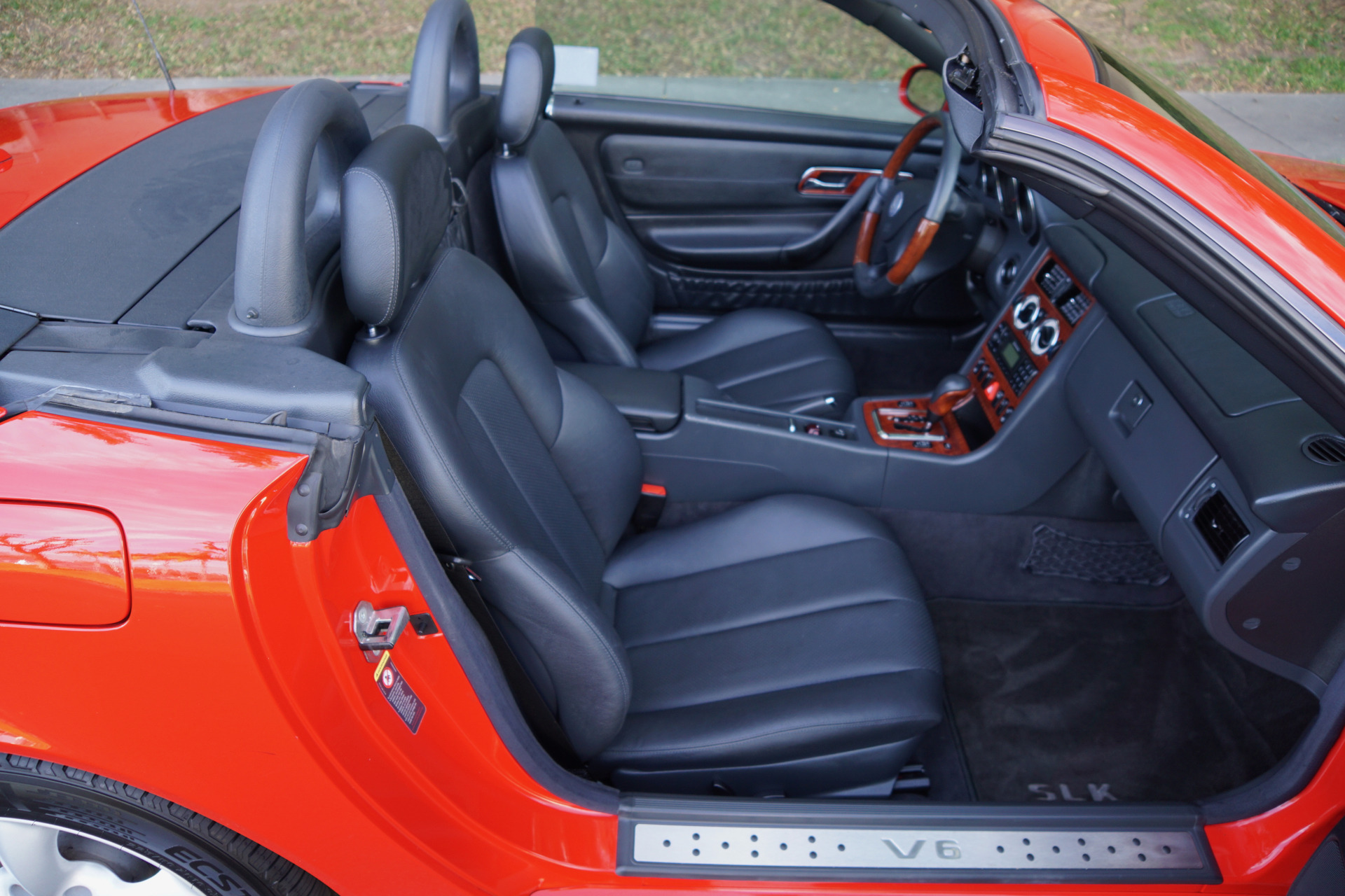 2004 Mercedes-Benz SLK320 - Plate 13