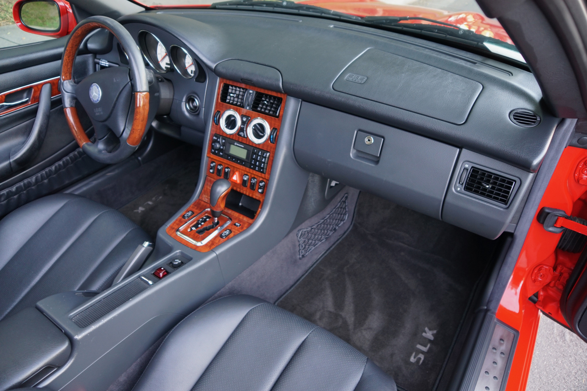 2004 Mercedes-Benz SLK320 - Plate 14