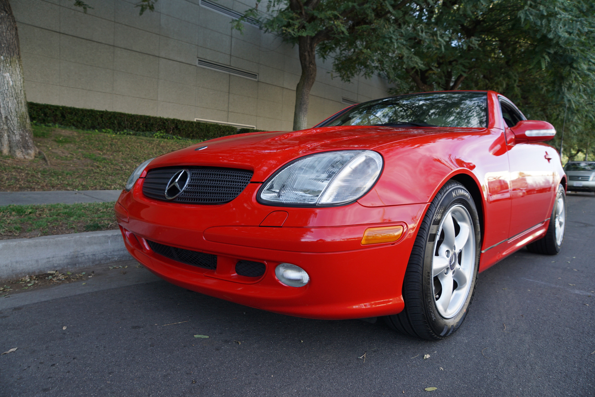 2004 Mercedes-Benz SLK320 - Plate 2