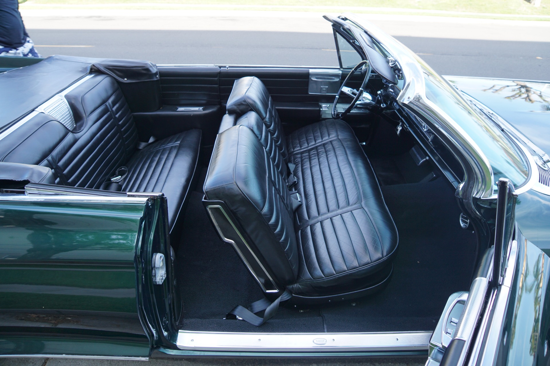 1961 Cadillac Series 62 - Plate 14