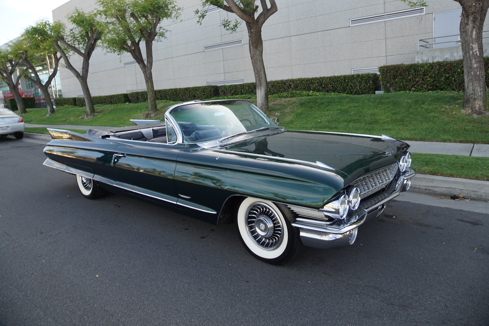 1961 Cadillac Series 62 - Plate 9