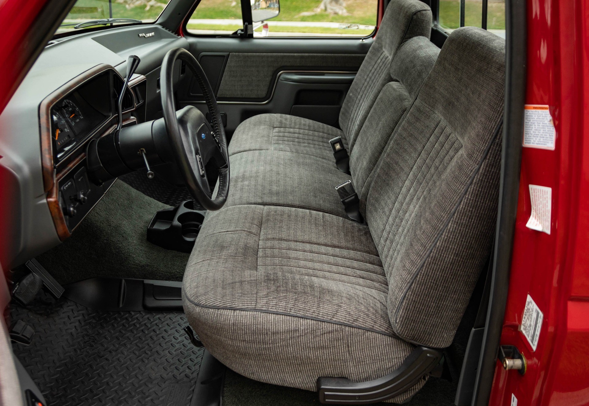 1991 Ford F-150 XLT - Plate 11