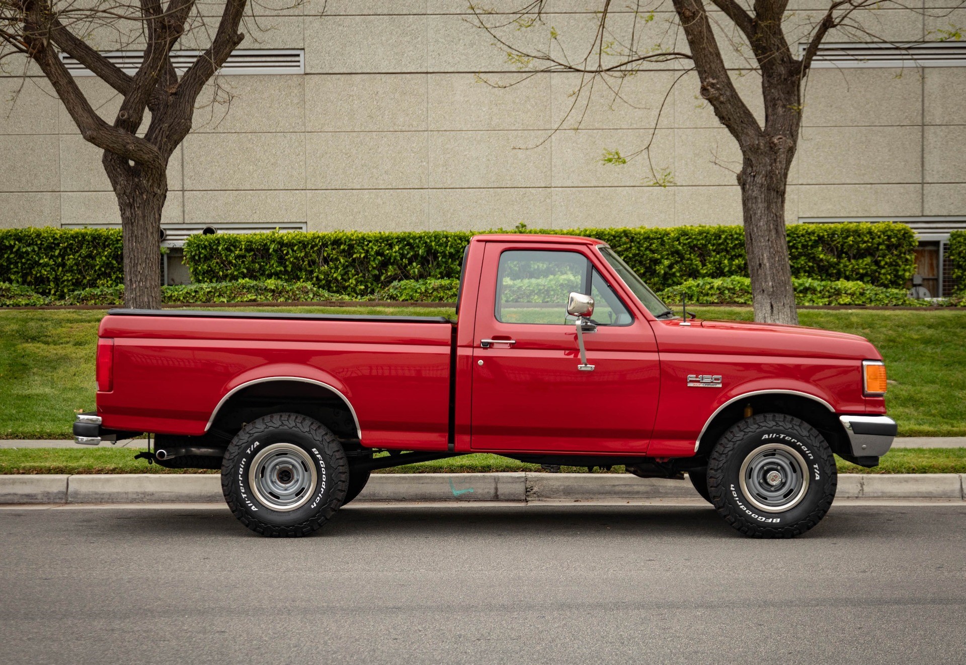 1991 Ford F-150 XLT - Plate 6