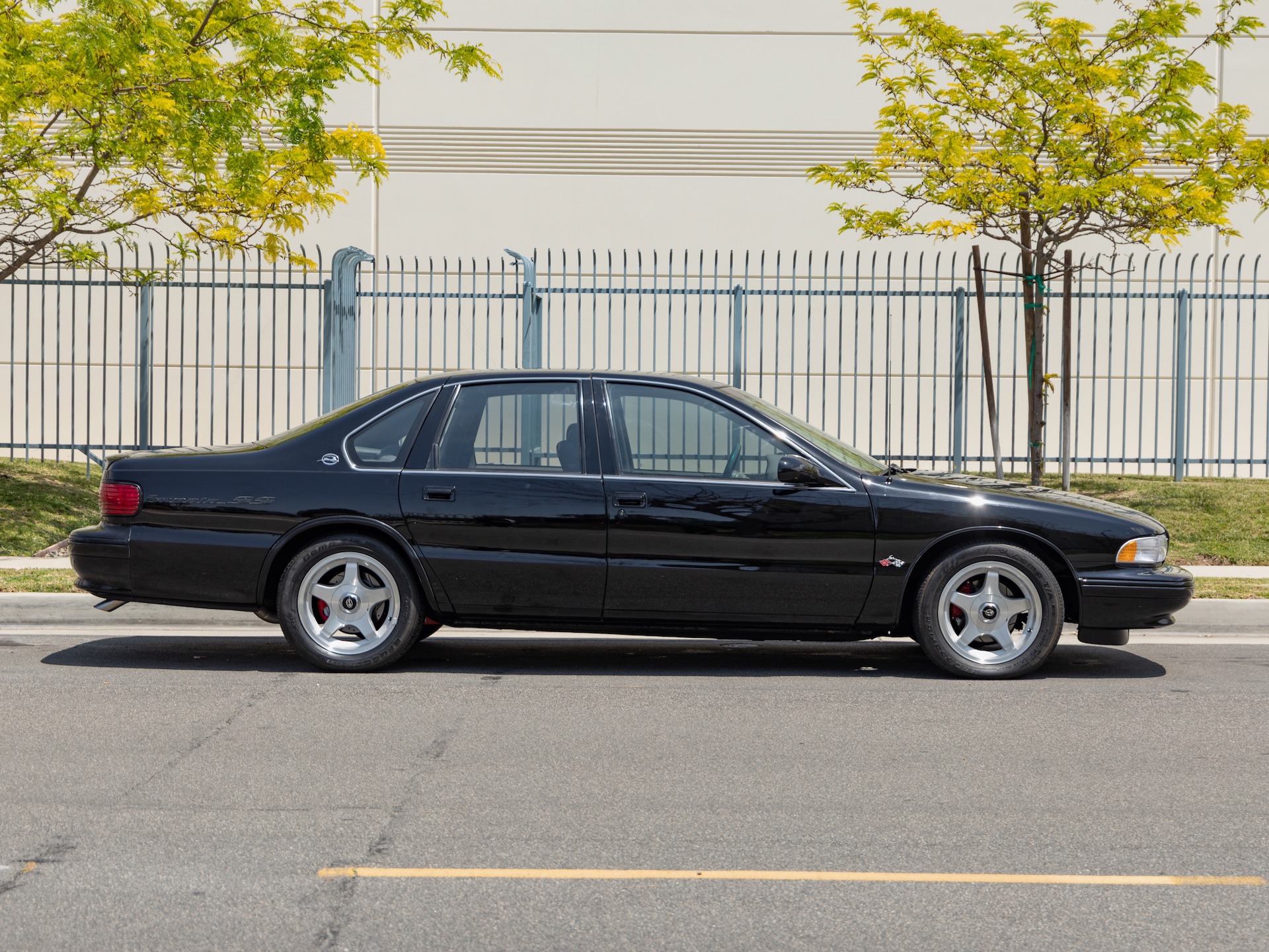 1996 Chevrolet Impala SS - Plate 7
