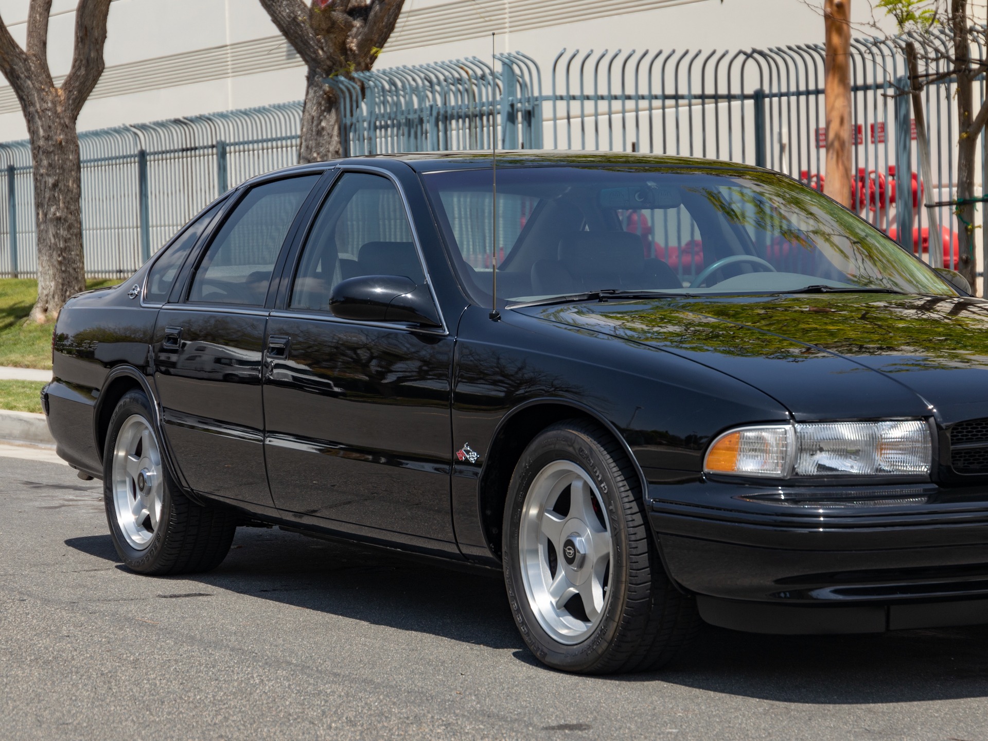 1996 Chevrolet Impala SS - Plate 8