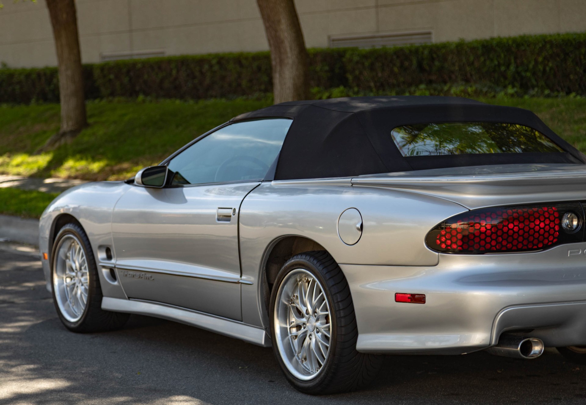 2002 Pontiac Firebird - Plate 4