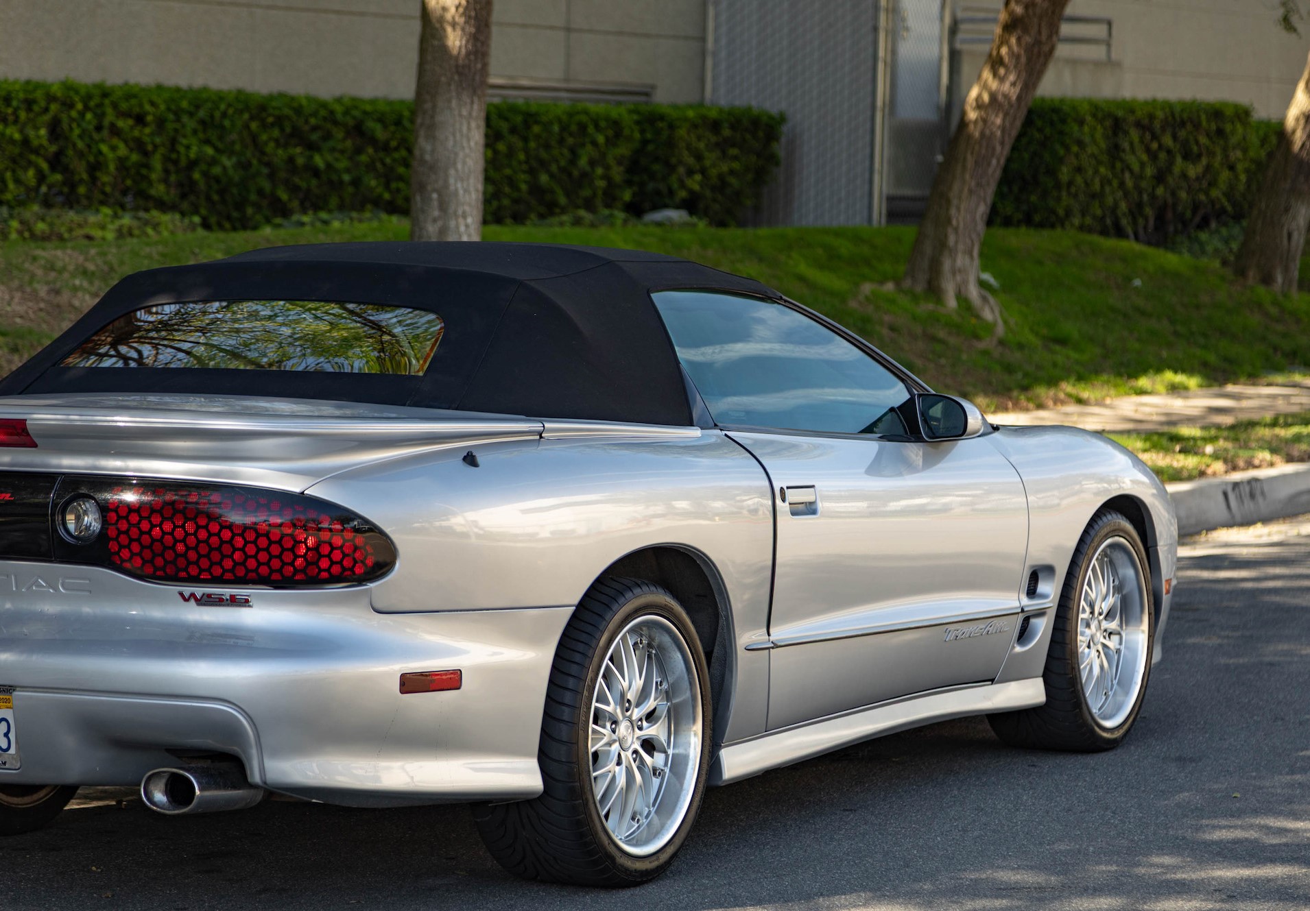 2002 Pontiac Firebird - Plate 5